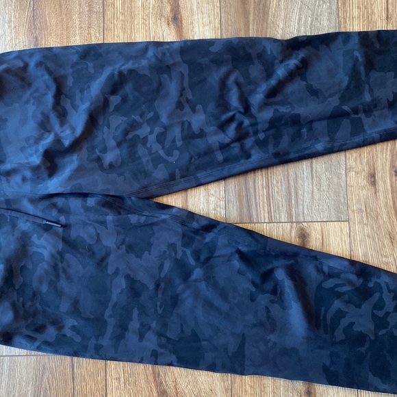 Lululemon Keep Moving Pant 7/8 High-Rise Incognito Camo Multi Grey Sz 4 Paperbag - Picture 3 of 8